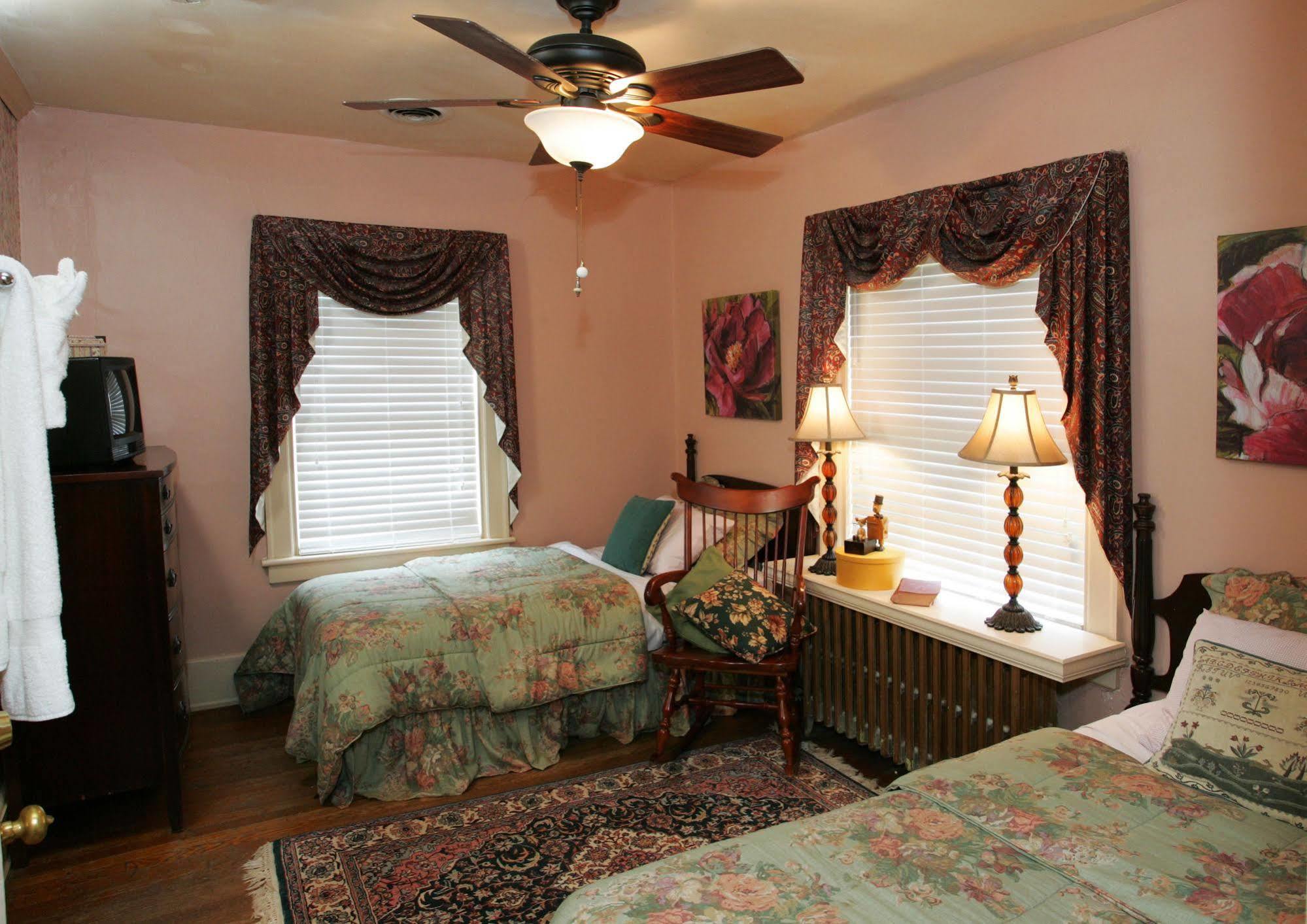 Williamsburg Manor B&B Zewnętrze zdjęcie